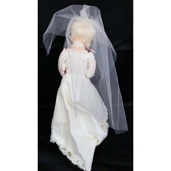 VTG 1983 Annalee Mobilitee Doll 9'' Bride White Lace Veil Flower Bendable Limbs - Picture 6 of 11